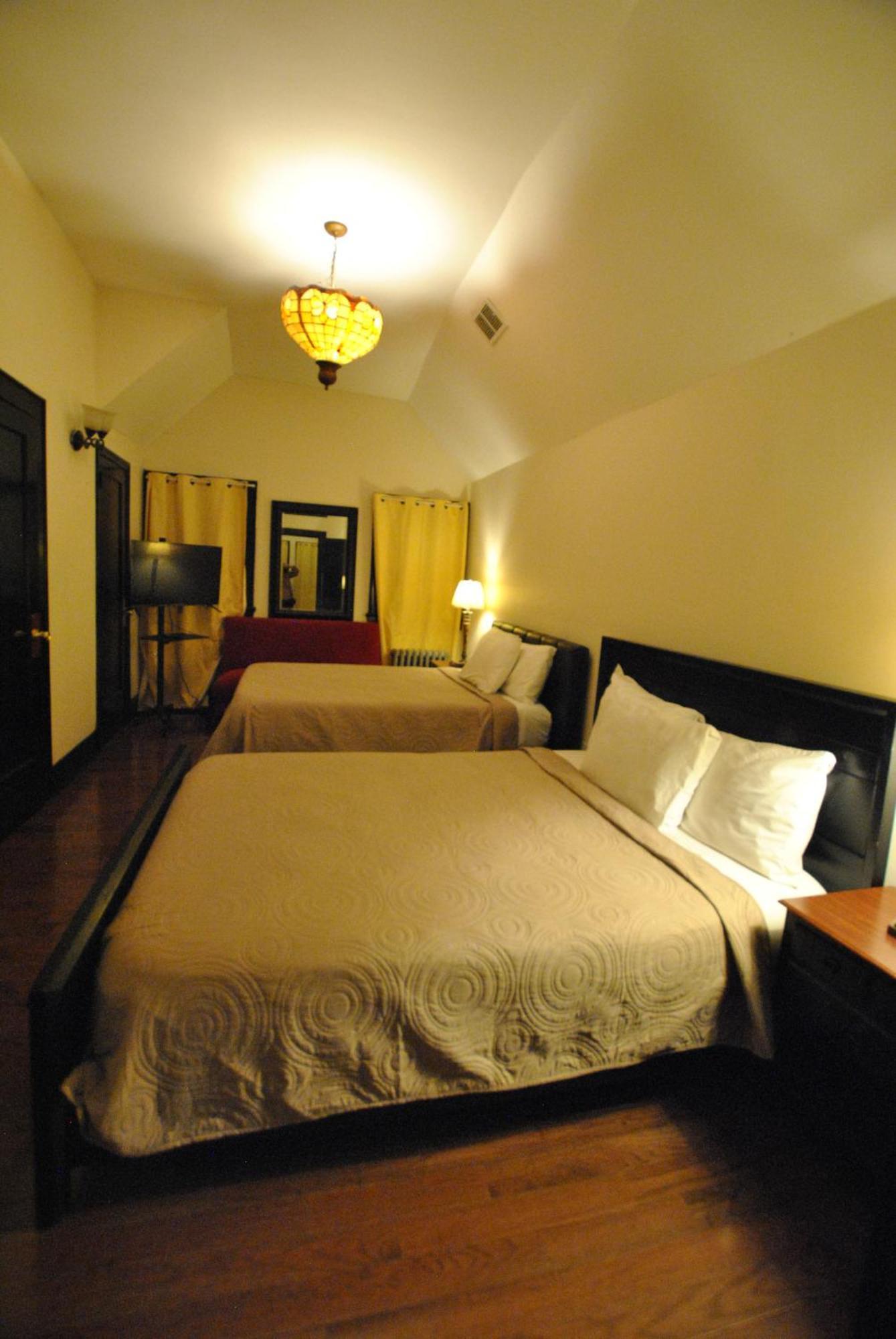 Ewr Airport Multilevel Guest House Room With 2-3 Beds نيوآرك المظهر الخارجي الصورة